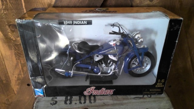 New-Ray 1:6 Scale Diecast 1948 Indian Motorcycle for sale