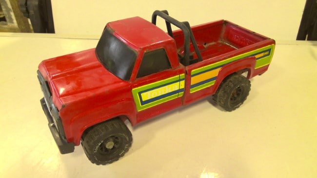 Vintage Red Tonka Truck for sale on heinventures.ca