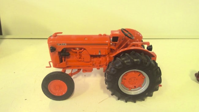 Case D Tractor Spec Cast Diecast Model for sale on heinventures.ca