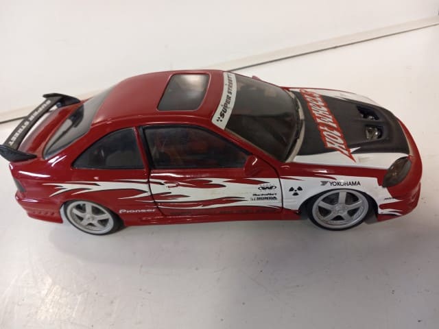 Honda Civic Si Hot Wheels Car 1:18 Scale, Super Street for sale on Hein Ventures' online store