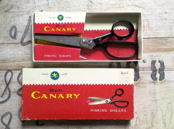 Red Canary Pinking Shears in original box for sale