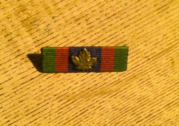 WW2 Canada Volunteer Medal Ribbon Bar with Silver Maple Leaf for sale