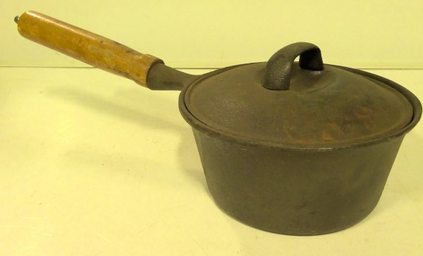 2 Qt Taiwan Cast Iron Sauce Pan for sale