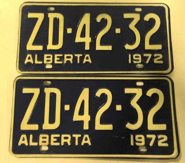 Matching Set of 1972 Alberta License Plates for sale