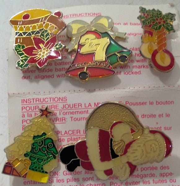 Vintage Christmas Lapel Pins for sale on heinventures.ca