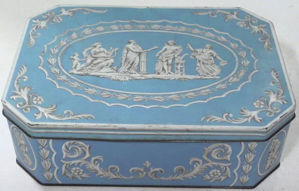 Huntley and Palmers Biscuits Tin for sale on heinventures.ca