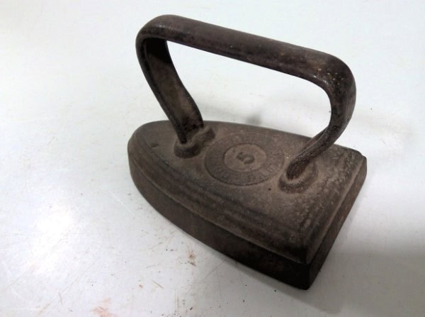 Antique Colebrookdale #5 Cast Iron Sad Iron. for sale