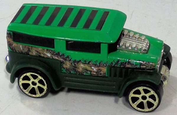 2006 Marvel Spiderman Sandman Green Hummer Diecast available on heinventures.ca