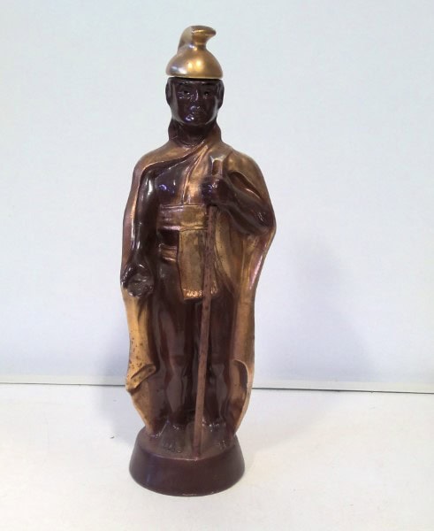 Vintage 1972 James Beam King Kamehameha decanter for sale