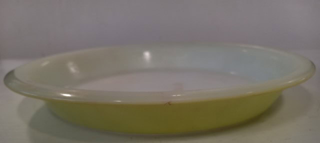 Vintage Green Pyrex Pie Plate for sale on heinventures.ca