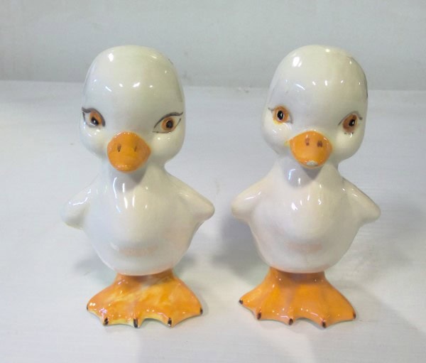 Pair of Vintage Ceramic Ducklings / Goslings for sale