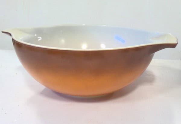 Vintage Pyrex No. 444 4 Quart Mixing Bowl for sale