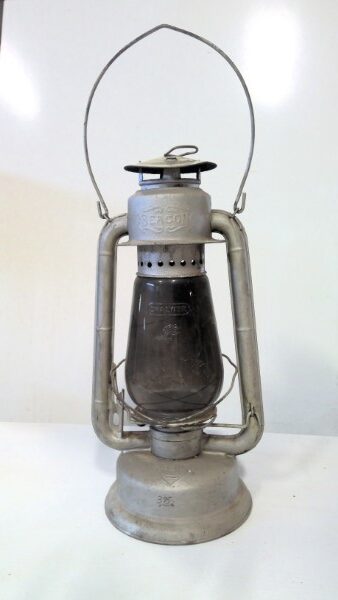 Vintage GSW Beacon Barn Lantern for sale