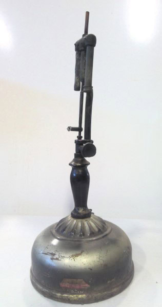 Antique Coleman Gas Kerosene Mantle Lamp for sale