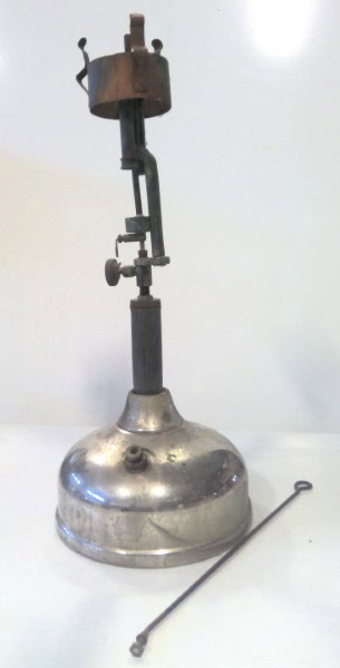 Vintage 1927 Coleman Quick-Lite Gas Table Lamp for sale