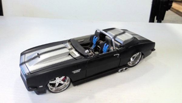 Maisto 1968 Chevrolet Camaro Pro Rodz 1/18 Scale Diecast Car for sale