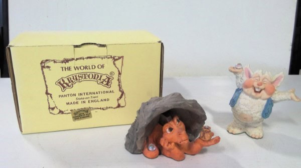 Krystonia #3914 "Checking it Out" & #1501 "Triumph" Figurines for sale