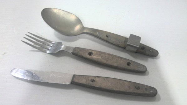 Vintage Richards Lamp Post Sheffield England No.30 Camping Cutlery Set for sale