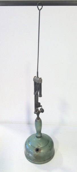 Vintage 1947 Coleman Gas Table Lamp for sale