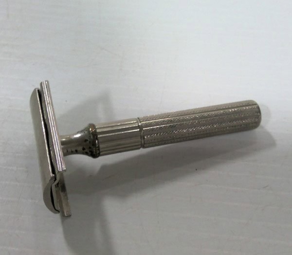 Vintage 1932 Made in Canada Gillette Pull Type Shaving Razor for sale