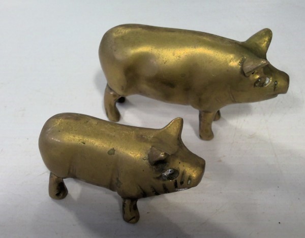 Set of Vintage Brass Pig Figurines - Pig & Piglet for sale