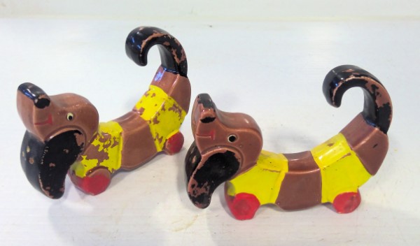 Vintage Ceramic Dachshund Dog Salt & Pepper Shakers Made in Japan for sale