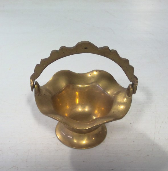 Vintage Brass Fluted Basket - Small for sale