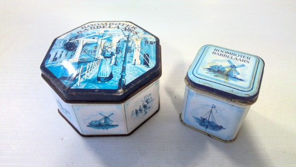 Pair of Vintage Dutch Butter Candy Tins - Roomboter Babbelaars for sale