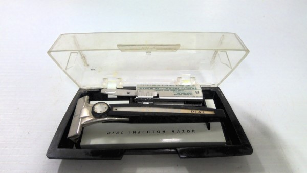 safety razors Vintage Schick Dial Injector Razor for sale