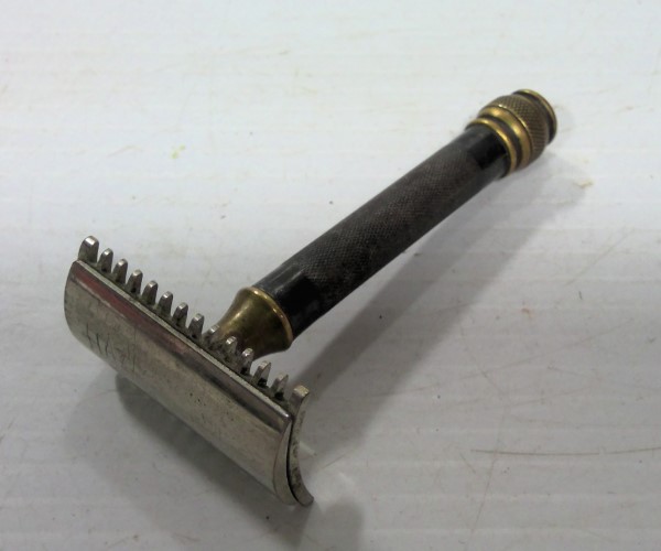 Vintage Gillette Pull Tape Razor With Ball Handle – Made In Canada for sale