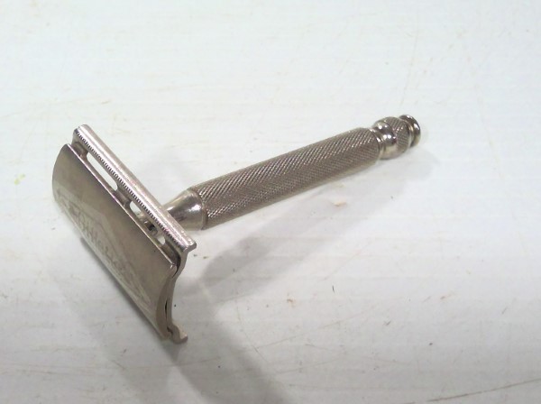 Vintage Gillette Pull Tape Razor – Made In Canada 1932 for sale