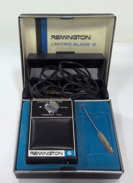 Vintage Remington Lektro Blade 6 Electric Shaving Razor for sale