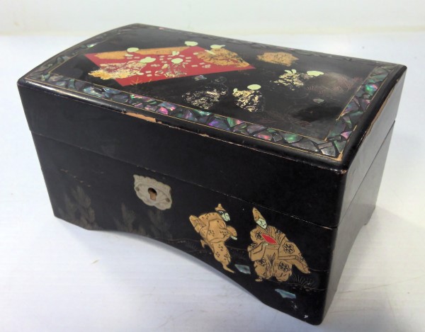 Vintage Japanese Lacquer Music Box / Jewelry Box for sale