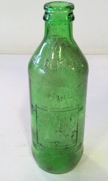 Vintage 7up 10 Oz. No Return No Deposit Throwaway Glass Bottle for sale