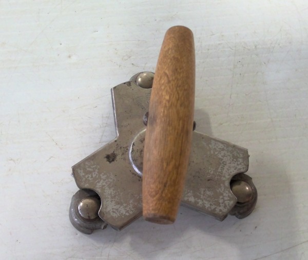 Vintage Universal Product Manual Jar Opener w Wooden Handle Made in Chicago IL for sale